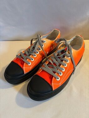 Limited edition Keith Urban VIP High & Alive World Tour orange canvas sneakers 9
